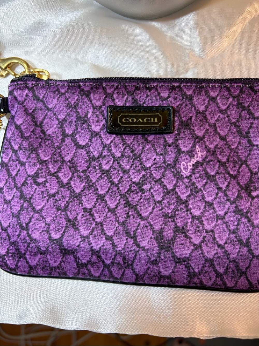 NWT COACH Purple Signature Pattern Wristlet with Gold Hardware